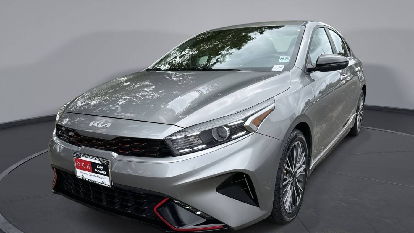 2022 kia forte gt-line