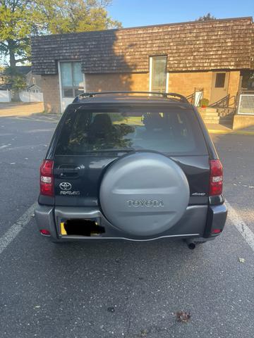 2005 toyota rav4 base