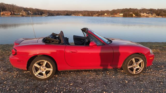 2004 mazda mx-5 miata base