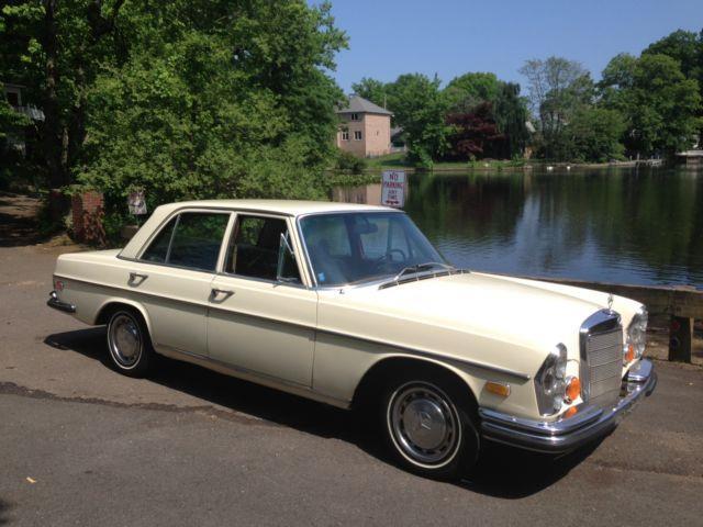 1972 mercedes 280 se 4.5 45000 miles yellow sedan v8 4.5 automatic