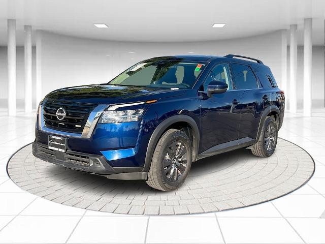 2022 nissan pathfinder sv