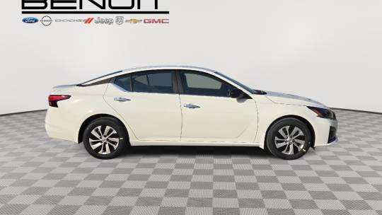 2025 Nissan Altima
