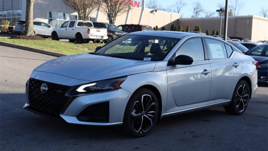 2024 Nissan Altima 2.5 sr