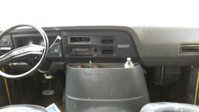 ford e350 6x12 box truck title in hand