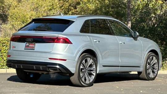 2024 Audi Q8