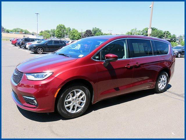 2023 chrysler pacifica touring l