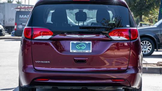 2020 Chrysler Voyager