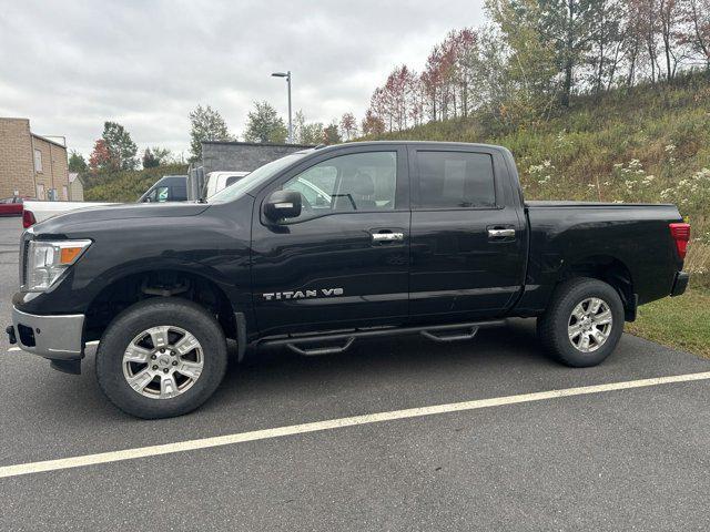 2018 nissan titan sv