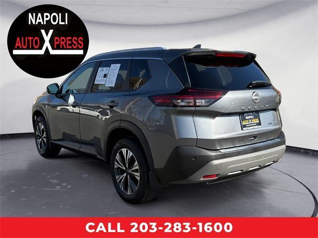 2022 nissan rogue sv