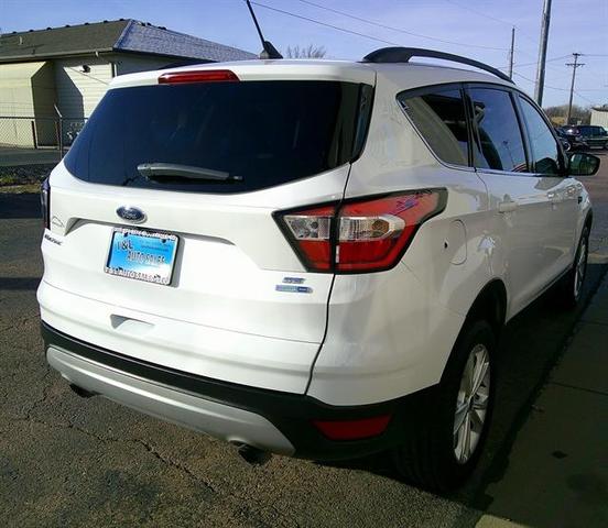 2018 ford escape se