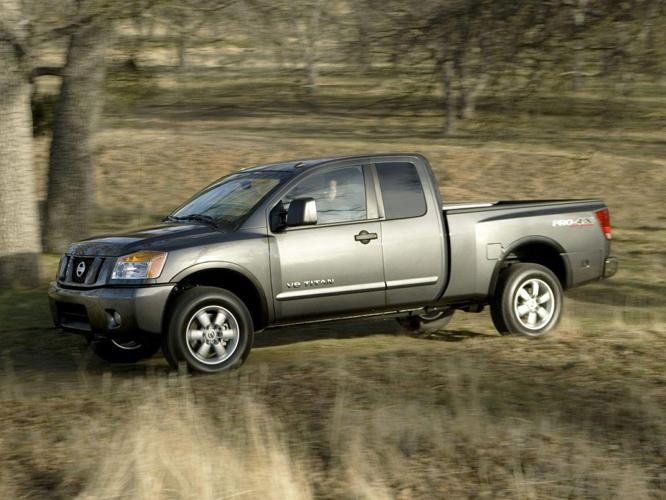 2009 nissan titan le 4x4 le king cab short bed 4dr for sale in hartford, connecticut