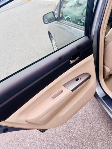 2005 toyota prius base