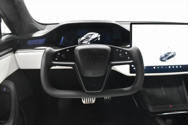2022 tesla model s plaid