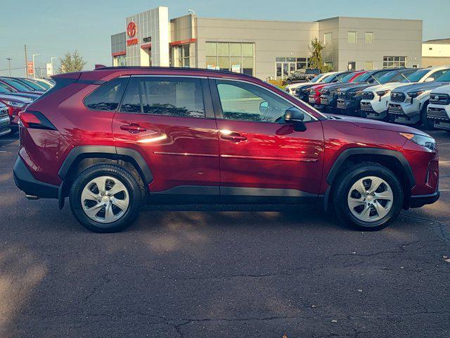 2019 toyota rav4 le
