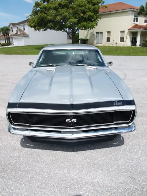 blow out price completely restored new paint, 4 speed rs ss badging muscle car