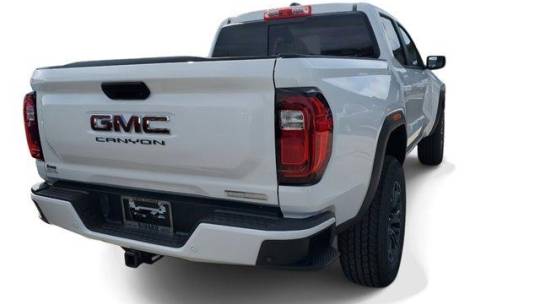 2024 GMC Canyon