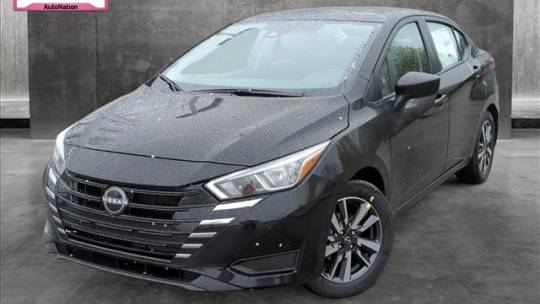 2024 Nissan Versa s plus package
