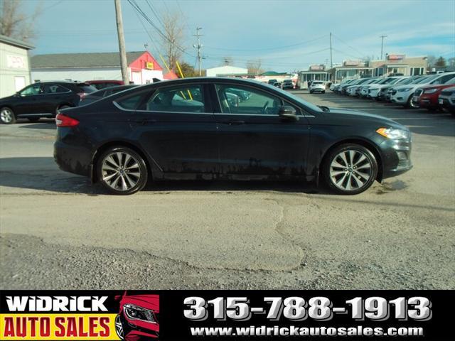 2019 ford fusion se