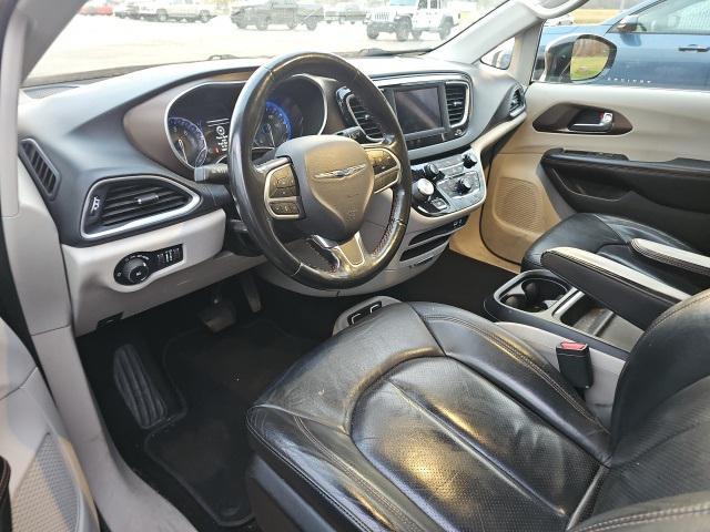 2019 chrysler pacifica touring l