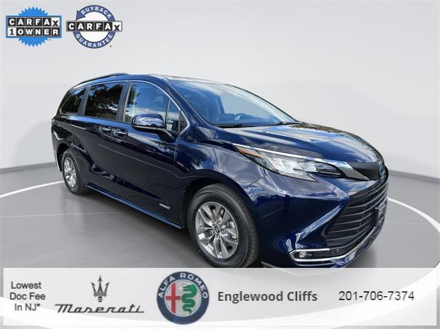2021 toyota sienna xle 8 passenger