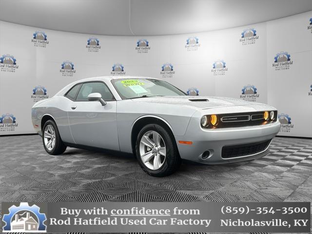2023 dodge challenger sxt