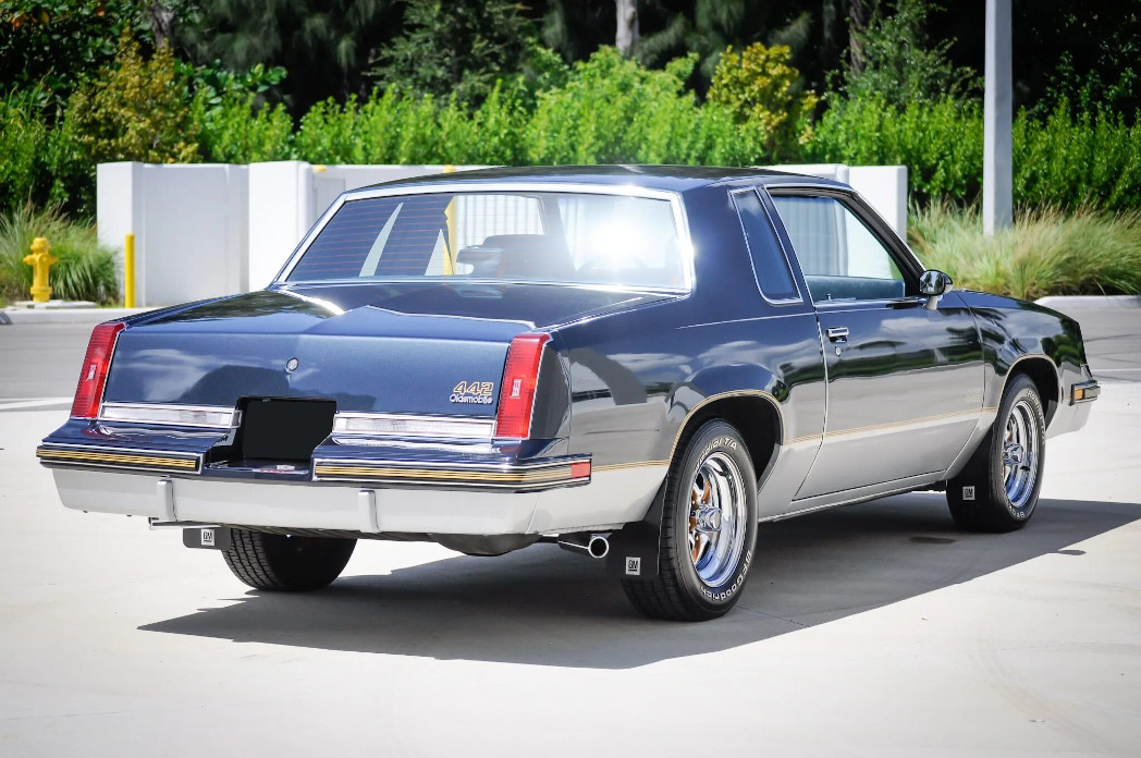 oldsmobile cutlass 442