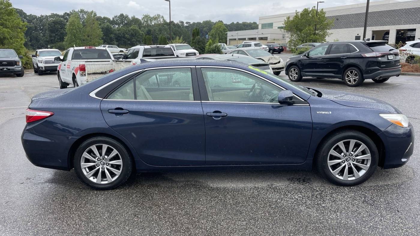 2015 toyota camry hybrid xle
