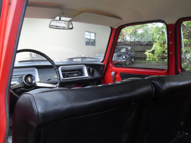 renault r-8 in excelent condition, drives anywhere, gordini sounds alike