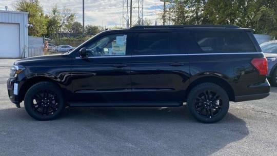 new 2024 ford expedition max xlt rwd