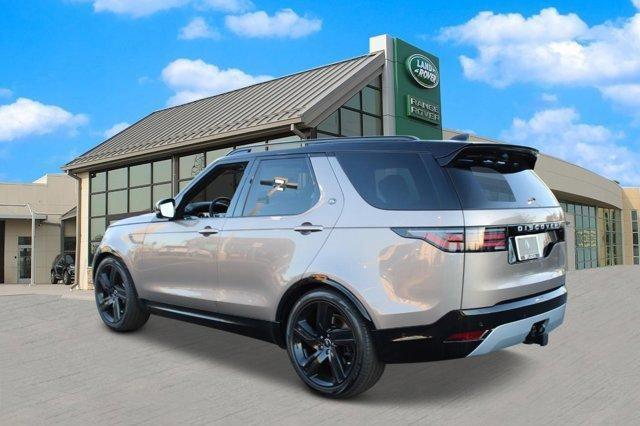 2024 land rover discovery p360 metropolitan edition