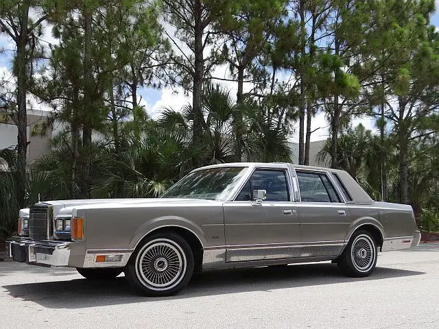 1989 lincoln towncar cartier * no reserve * low miles no rust florida car