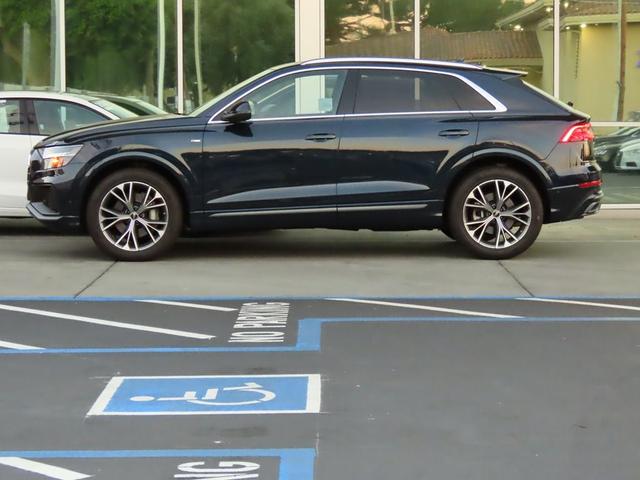 2023 audi q8 55 premium