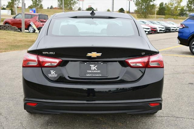 2022 chevrolet malibu fwd lt