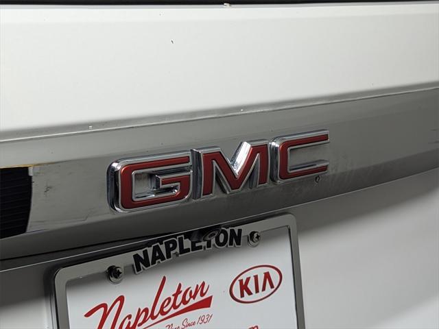2022 gmc yukon xl slt