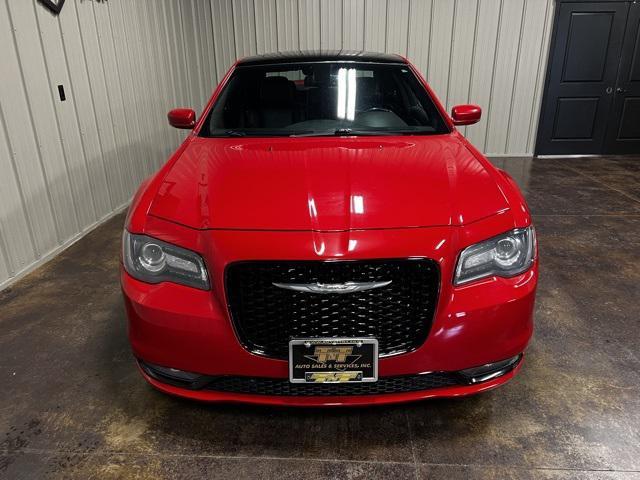 2015 chrysler 300 s