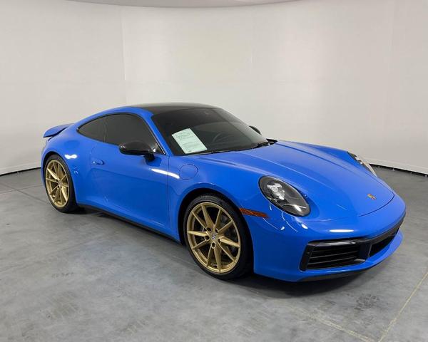 2022 porsche 911 carrera