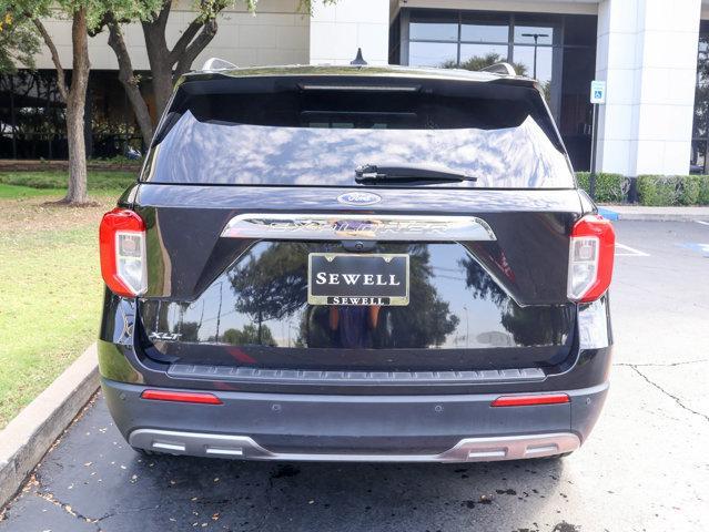 2022 ford explorer xlt