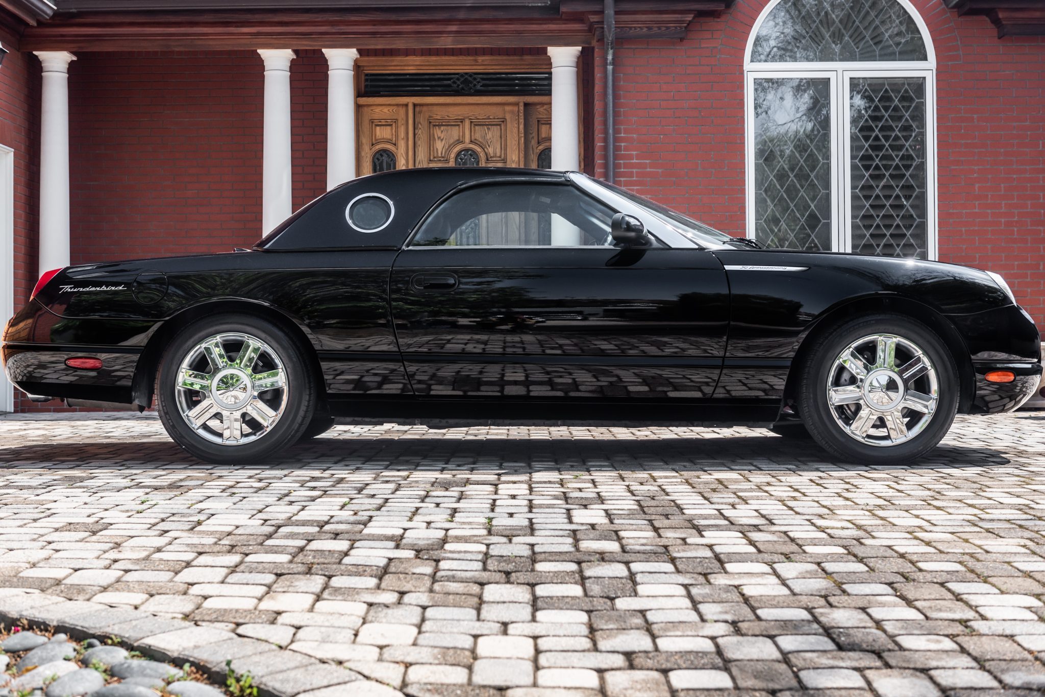 2005 ford thunderbird