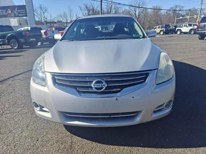 2012 nissan altima 2.5 sedan 4d in hulmeville, pennsylvania