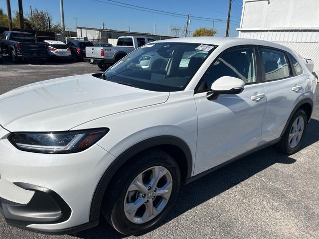2023 honda hr-v lx