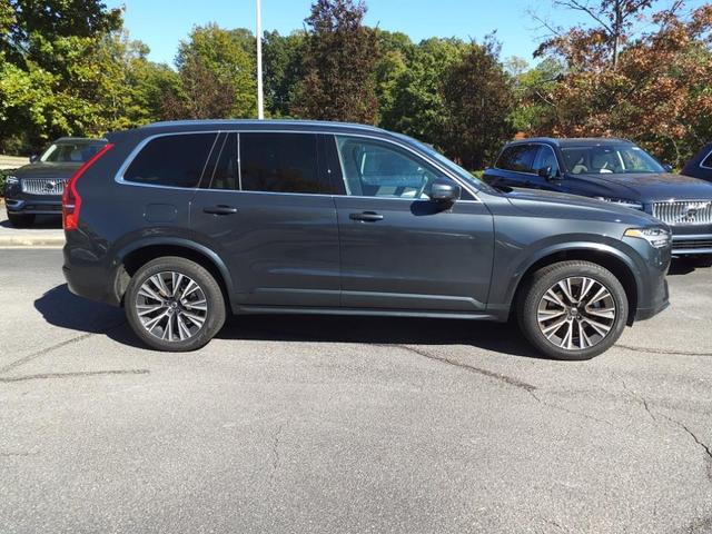 2022 volvo xc90 t5 fwd momentum 7 seater