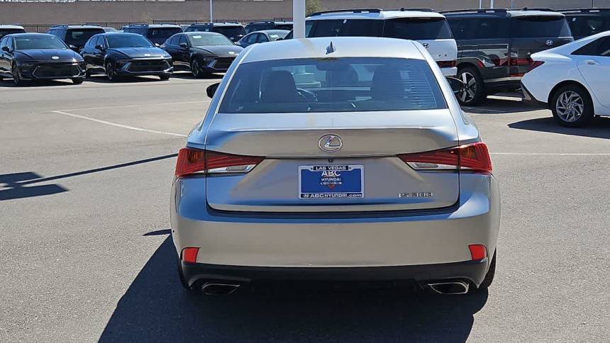 2018 lexus is 300 base