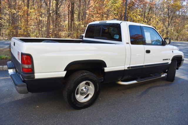 2001 dodge ram 1500 st
