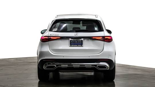 2025 Mercedes-Benz GLC