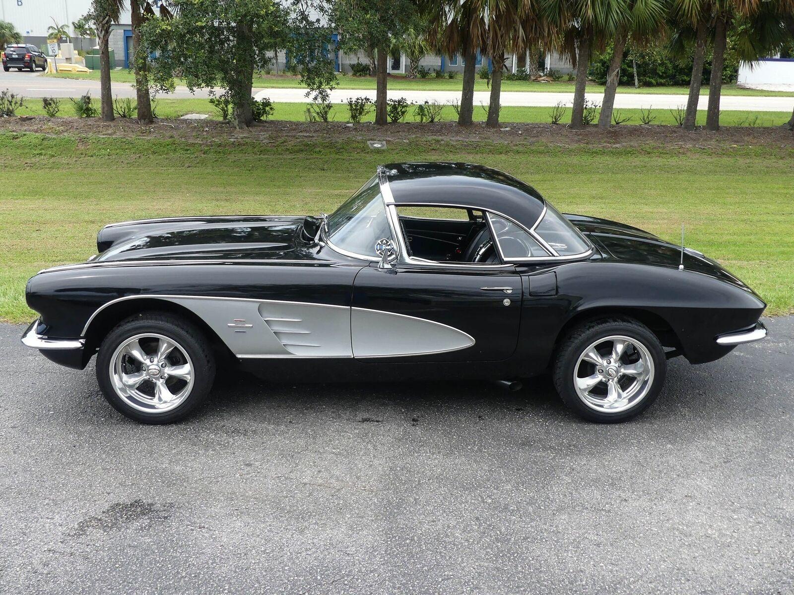 1961 chevrolet corvette twin top convertible 4 speed manual 327 cid v8