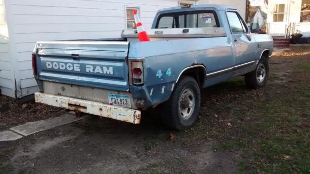 1988 dodge ram 2500 4 wheel drive truck three-way meyer snow plow drives good