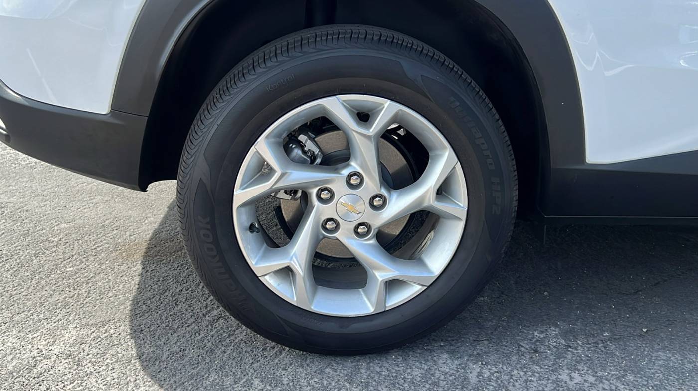 2024 chevrolet trax ls