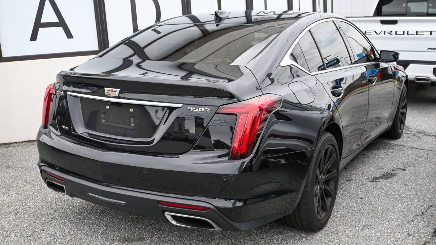 2022 cadillac ct5 luxury