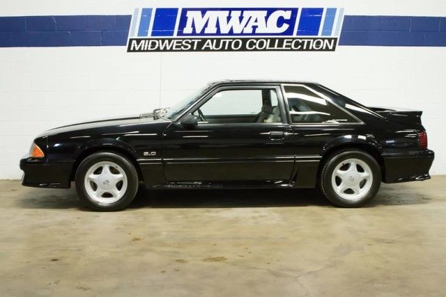 2 owner~only 23k mls~5 speed~black/gray~wow~rare~