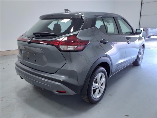 2023 nissan kicks s